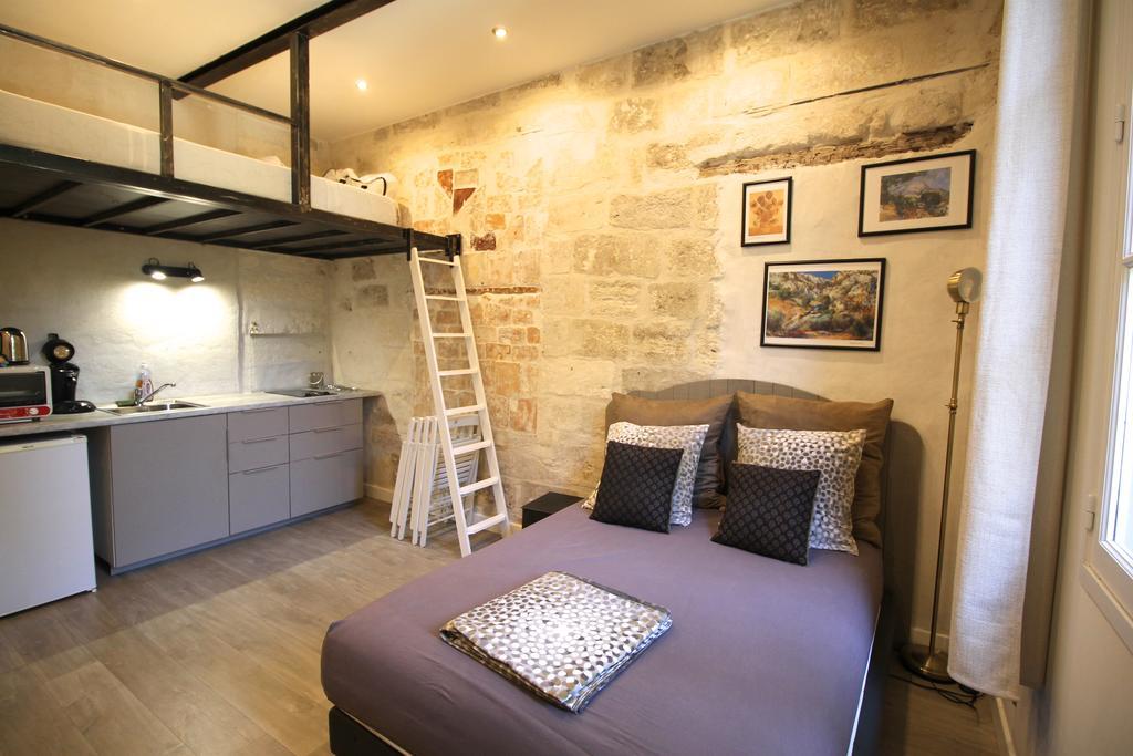Appartement Entre Le Pont D' Et Le Palais Des Papes